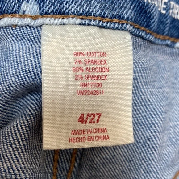 Women’s Mossimo Supply Co. Patriotic High Rise Distressed Jean Shorts. Sz 4/27 - Picture 8 of 11